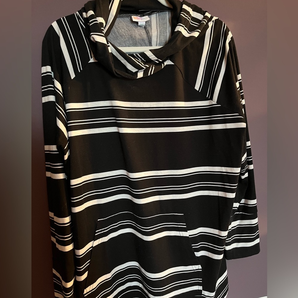 LuLaRoe Amber Hoodie